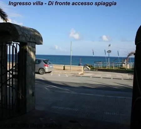 Casa Dell'artista Apartment Avola