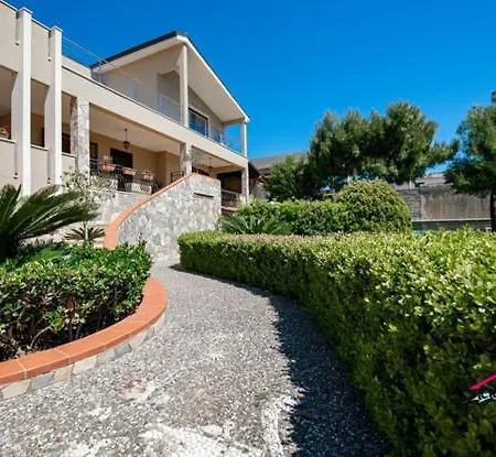 Casa Dell'artista Apartment Avola