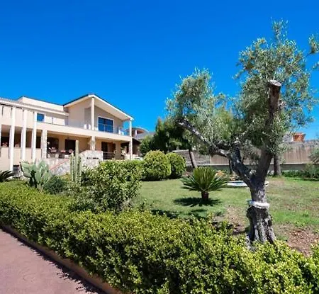 Casa Dell'artista Apartment Avola